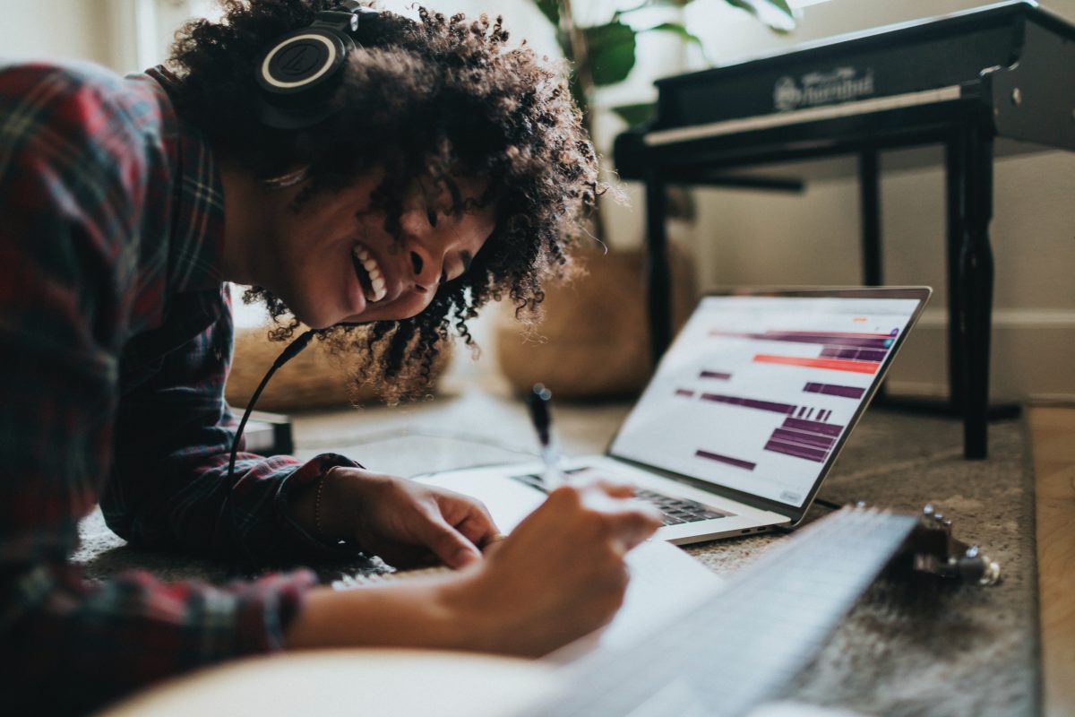 Free Spanish listening practice